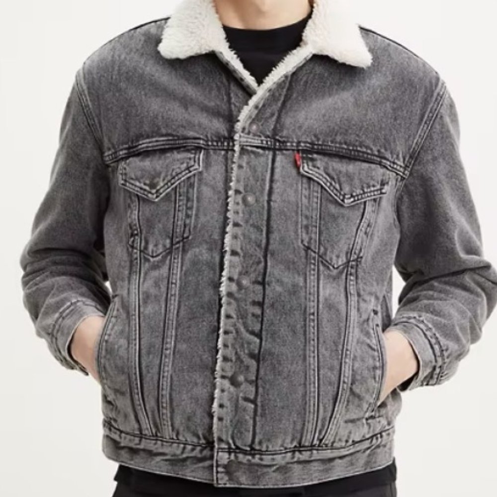 LEVI'S VINTAGE RELAXED FIT SHERPA TRUCKER JACKET